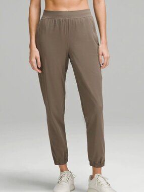 Lululemon Adapted State Jogger Size 4 Nomad 23”